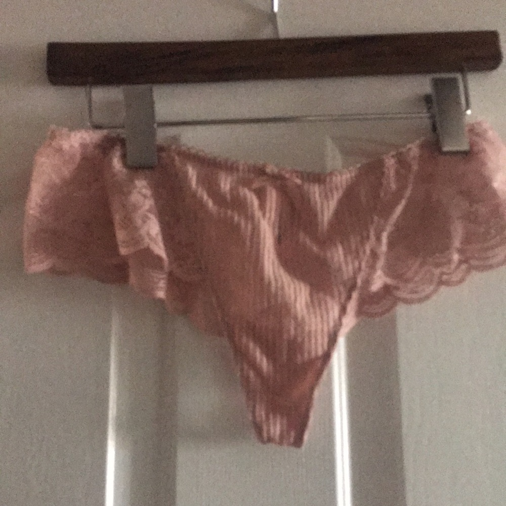 $5 in bundles New Victoria Secret Dream Angels Floral Lace Hipster Thong Panty - Picture 6 of 6